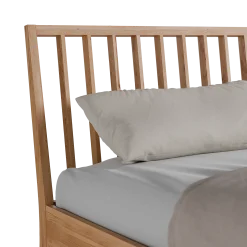 Bett Almeno mit Sprossenbetthaupt vertikal(Kernbuche, 160 x 200 cm)