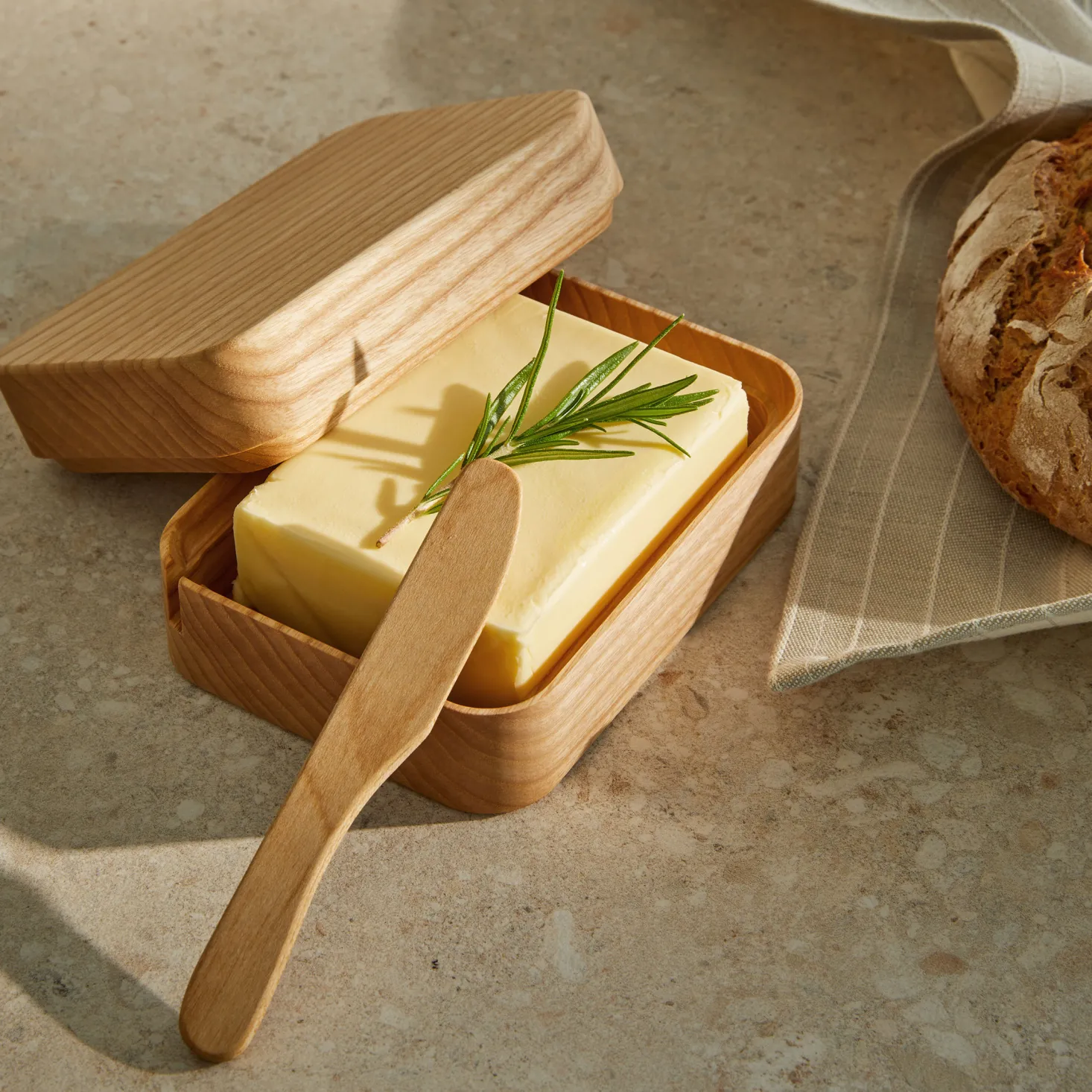 Butterdose mit Holzmesser