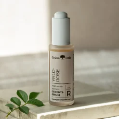 Wildrosenknospenregenerierendes Gesichts-Serum mit Hyaluron 30 ml